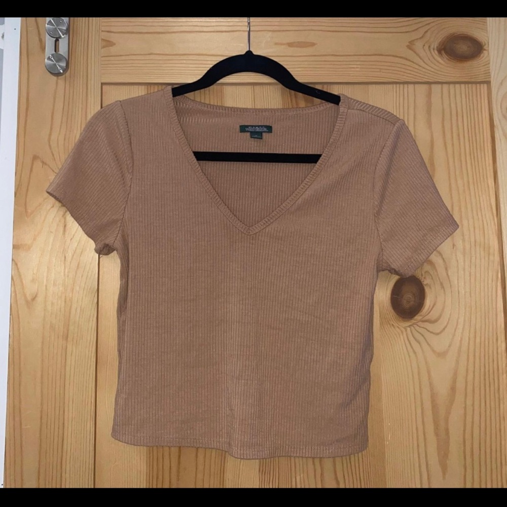 Wild fable top